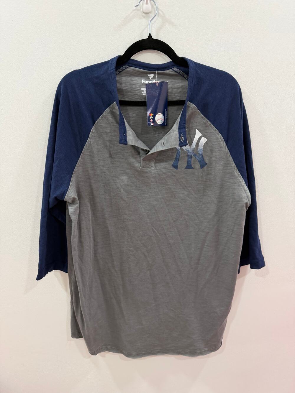 New York Yankees Fanatics Raglan Henley 3/4 Sleeve T-Shirt Size XL